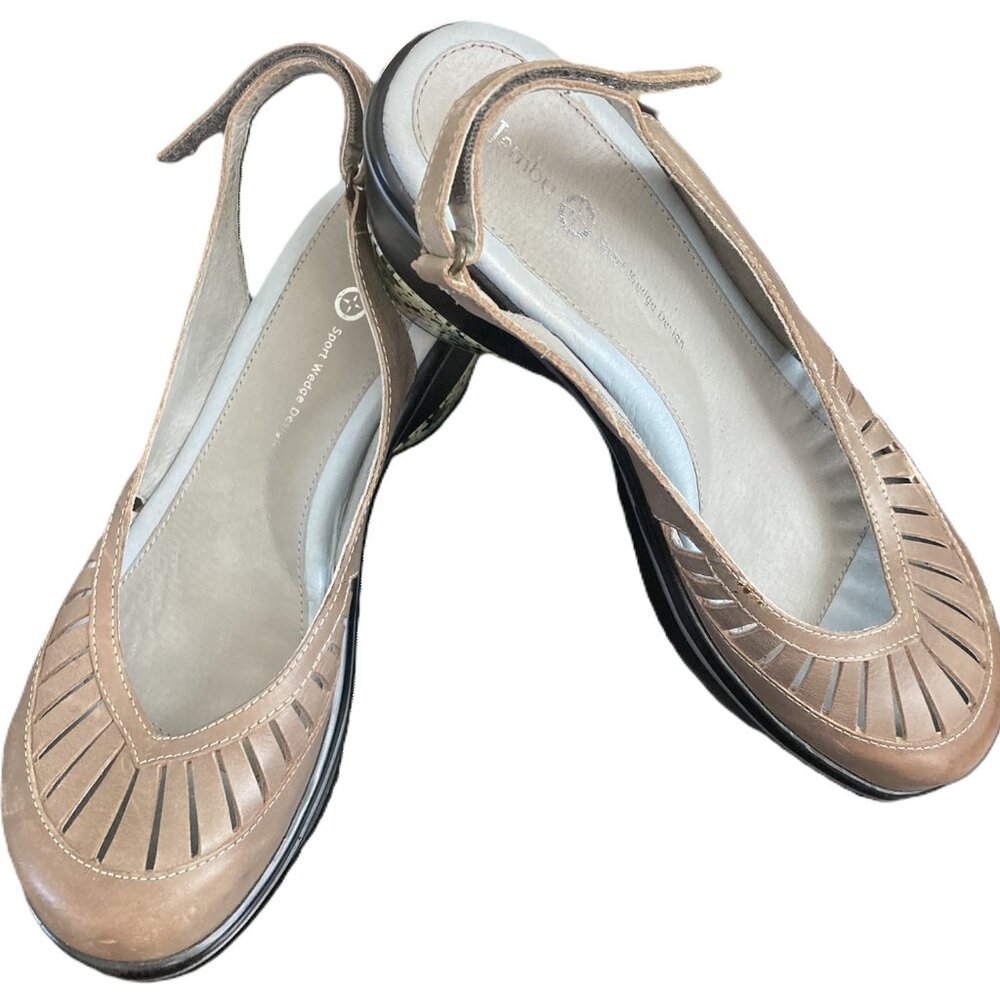 Jambu Bermuda Wedges